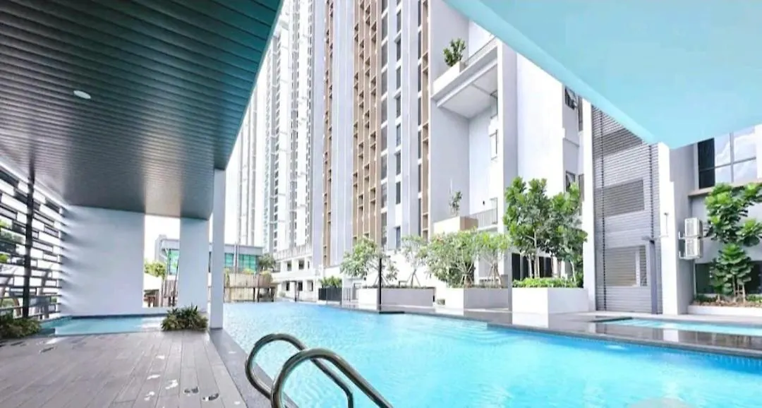 Sky Trees Serviced Apartment Bukit Indah Johor Johor Bahru 0*,